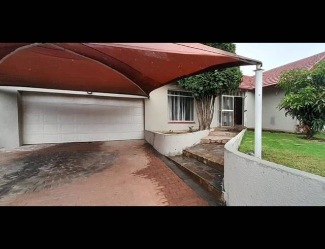 4 BEDROOM HOUSE FOR SALE IN BIRCHLEIGH